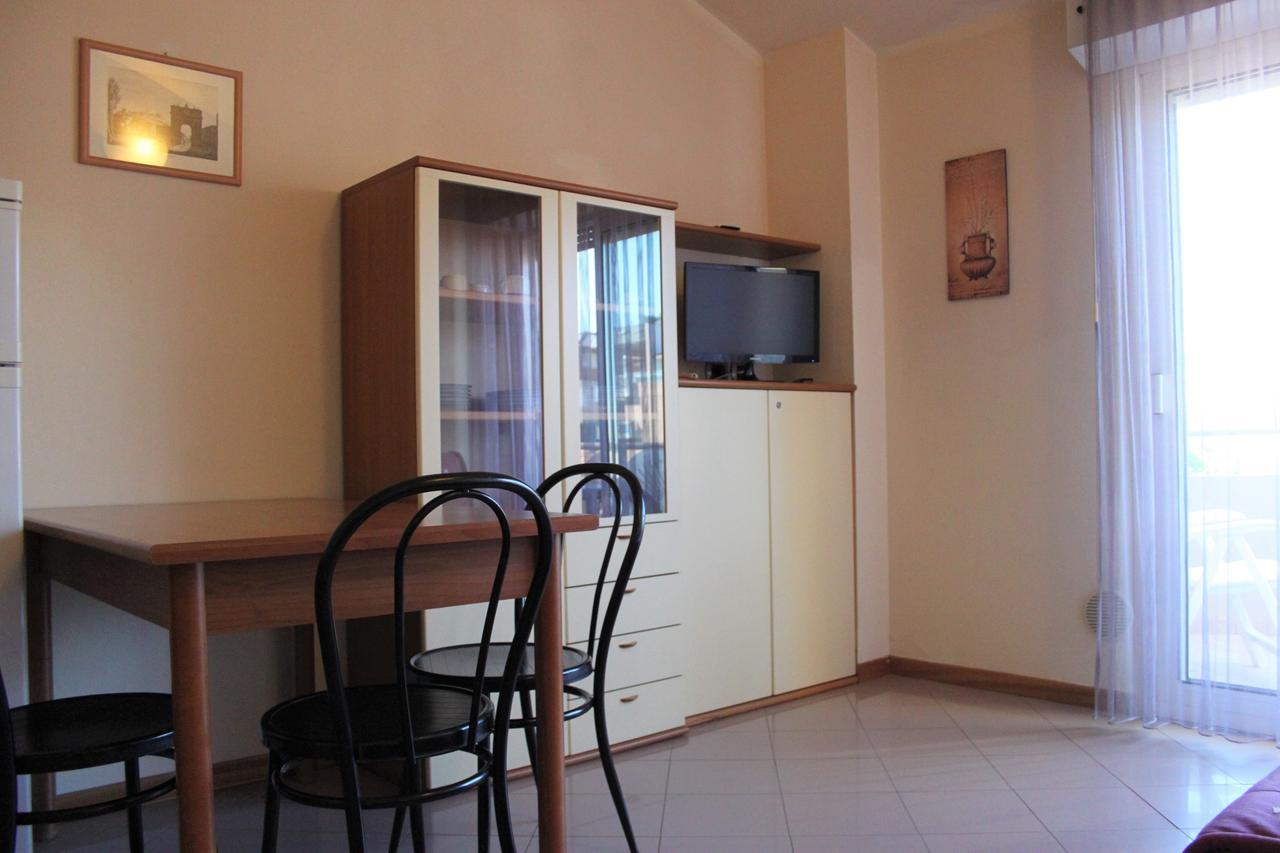 Residence Myricae Белариа-Игеа Марина Екстериор снимка
